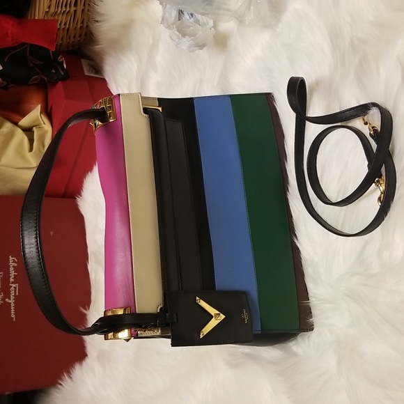 Final sale no offer..Valentino garavani multicolored bag - Picture 13 of 13